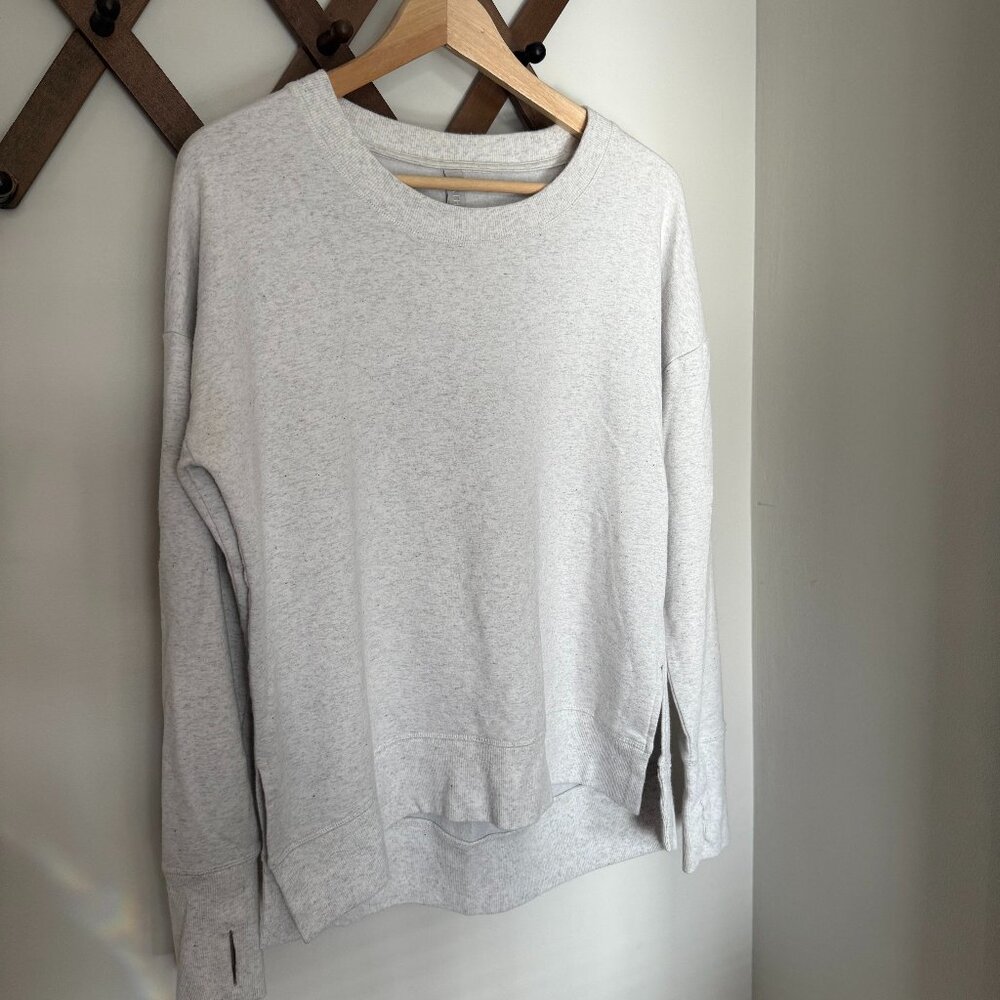 Athleta Coaster Luxe Recover Sweatshirt Fog Grey Heather, size M